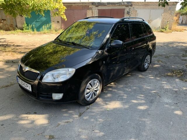 Чорний Шкода Фабія, об'ємом двигуна 1.4 л та пробігом 296 тис. км за 4014 $, фото 1 на Automoto.ua
