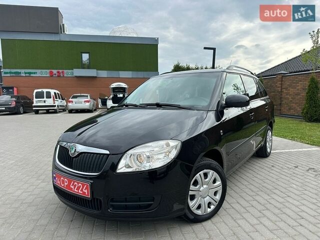Черный Шкода Фабия, объемом двигателя 1.4 л и пробегом 168 тыс. км за 5450 $, фото 1 на Automoto.ua