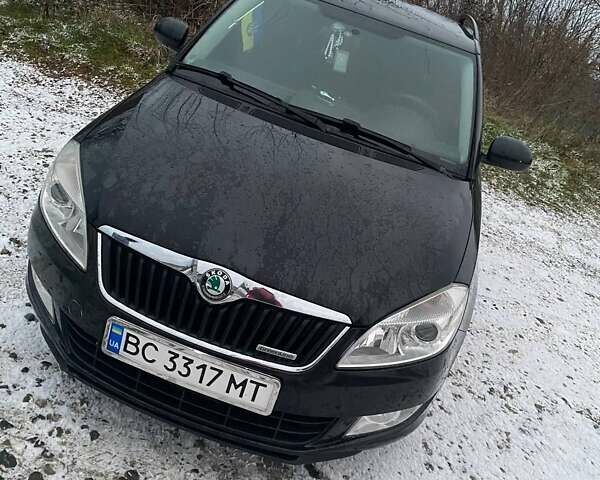 Черный Шкода Фабия, объемом двигателя 1.2 л и пробегом 258 тыс. км за 5490 $, фото 1 на Automoto.ua