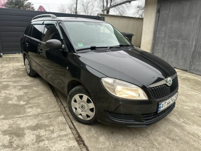Чорний Шкода Фабія, об'ємом двигуна 1.6 л та пробігом 275 тис. км за 5250 $, фото 1 на Automoto.ua