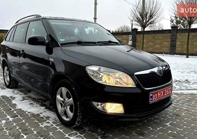 Черный Шкода Фабия, объемом двигателя 0 л и пробегом 200 тыс. км за 5900 $, фото 1 на Automoto.ua