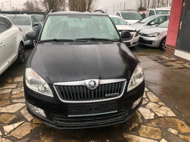 Чорний Шкода Фабія, об'ємом двигуна 1.6 л та пробігом 120 тис. км за 3000 $, фото 1 на Automoto.ua