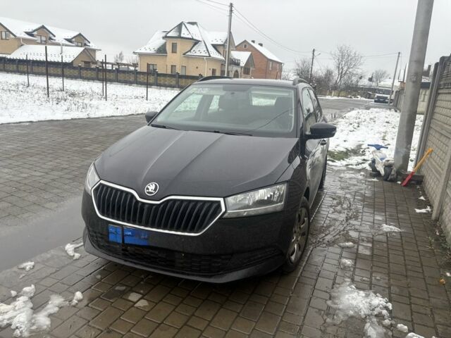 Черный Шкода Фабия, объемом двигателя 0 л и пробегом 66 тыс. км за 4500 $, фото 1 на Automoto.ua