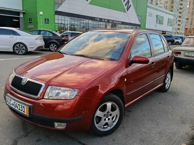 Червоний Шкода Фабія, об'ємом двигуна 0 л та пробігом 180 тис. км за 4750 $, фото 1 на Automoto.ua
