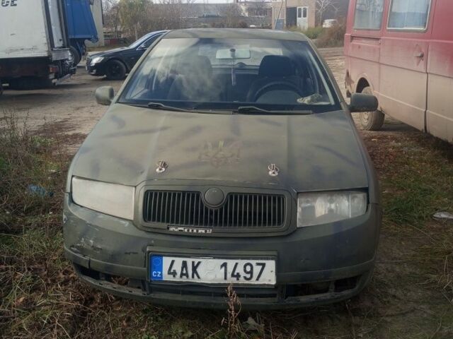 Красный Шкода Фабия, объемом двигателя 0 л и пробегом 100 тыс. км за 800 $, фото 1 на Automoto.ua