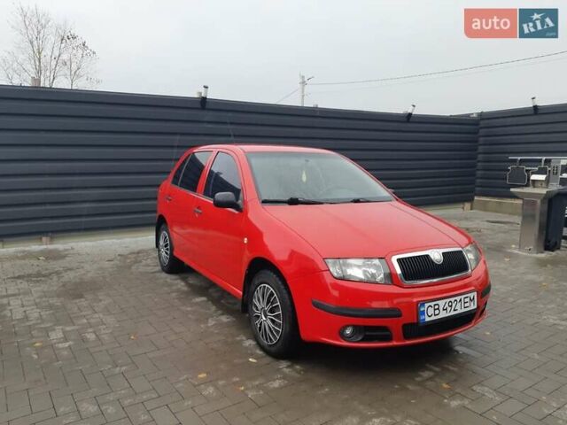 Шкода Фабия 2006 в Чернигове на Automoto.ua Красный Шкода Фабия, объемом двигателя 1.2 л и пробегом 177 тыс. км за 3300 $, фото 1 на Automoto.ua