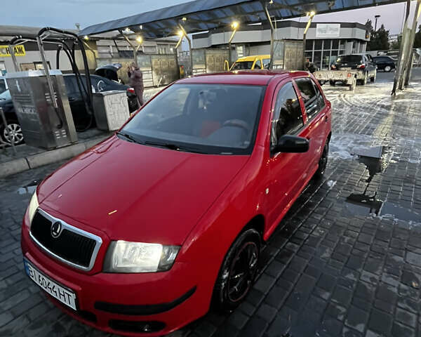 Шкода Фабия 2006 в Кременчуге на Automoto.ua Красный Шкода Фабия, объемом двигателя 1.2 л и пробегом 248 тыс. км за 4000 $, фото 1 на Automoto.ua