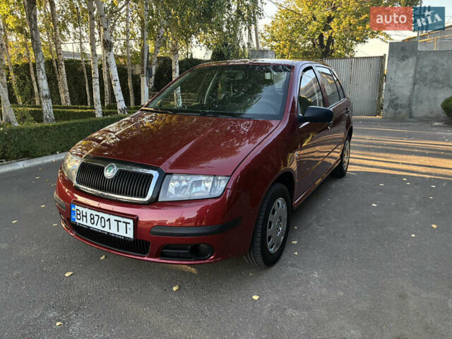 Червоний Шкода Фабія, об'ємом двигуна 1.2 л та пробігом 150 тис. км за 3950 $, фото 1 на Automoto.ua