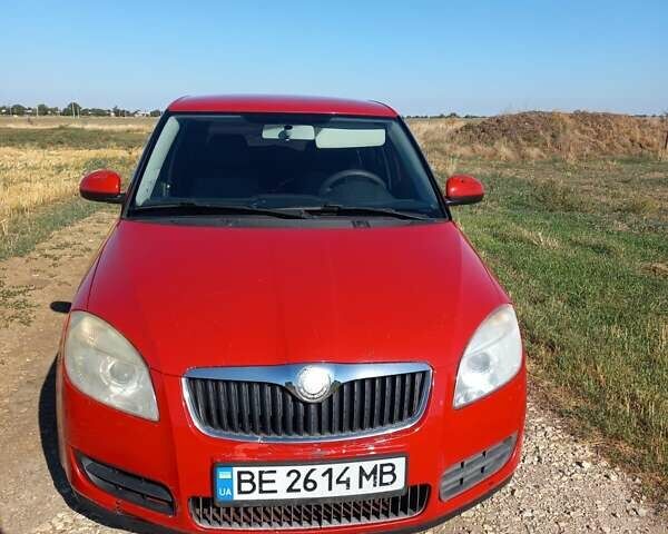 Червоний Шкода Фабія, об'ємом двигуна 1.2 л та пробігом 262 тис. км за 4000 $, фото 1 на Automoto.ua