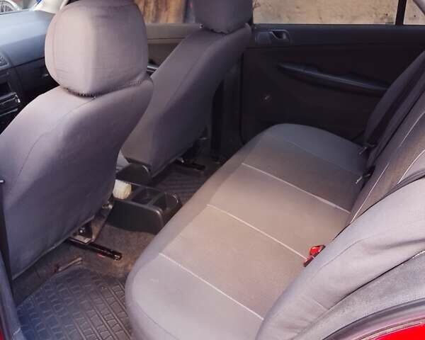 Червоний Шкода Фабія, об'ємом двигуна 1.2 л та пробігом 240 тис. км за 3700 $, фото 1 на Automoto.ua