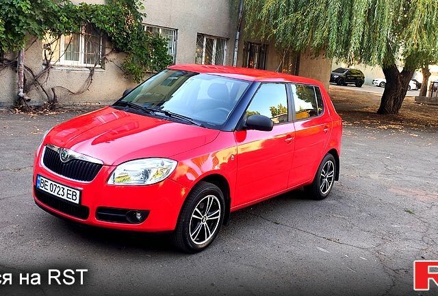 Красный Шкода Фабия, объемом двигателя 1.4 л и пробегом 70 тыс. км за 5500 $, фото 1 на Automoto.ua