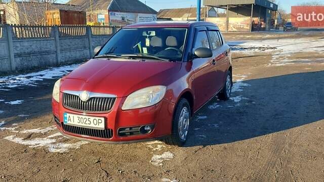 Червоний Шкода Фабія, об'ємом двигуна 1.2 л та пробігом 379 тис. км за 3950 $, фото 1 на Automoto.ua