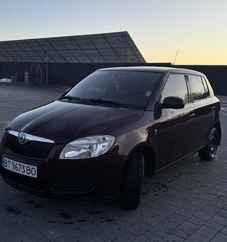 Красный Шкода Фабия, объемом двигателя 1.2 л и пробегом 217 тыс. км за 4900 $, фото 1 на Automoto.ua