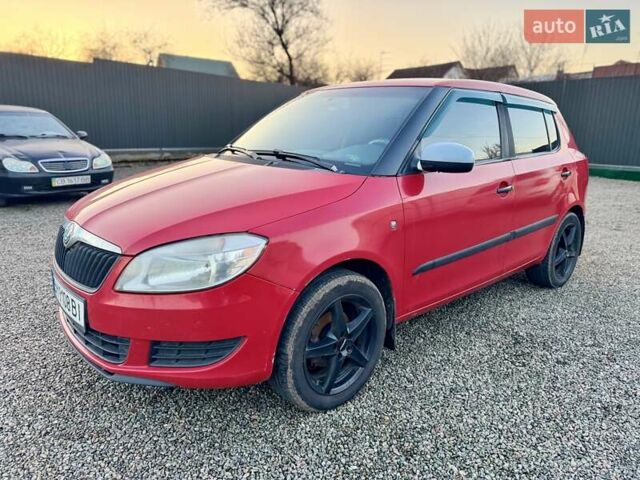 Червоний Шкода Фабія, об'ємом двигуна 1.2 л та пробігом 304 тис. км за 3999 $, фото 1 на Automoto.ua