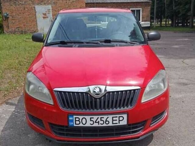 Червоний Шкода Фабія, об'ємом двигуна 1.6 л та пробігом 310 тис. км за 6300 $, фото 1 на Automoto.ua