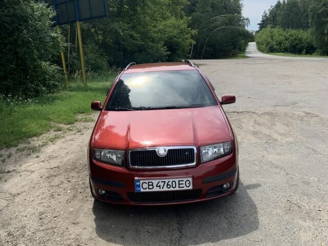 Красный Шкода Фабия, объемом двигателя 1.4 л и пробегом 238 тыс. км за 4350 $, фото 1 на Automoto.ua