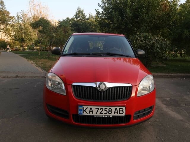 Червоний Шкода Фабія, об'ємом двигуна 1.2 л та пробігом 275 тис. км за 3500 $, фото 1 на Automoto.ua