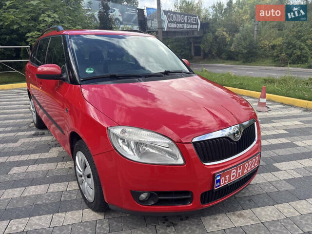 Красный Шкода Фабия, объемом двигателя 1.6 л и пробегом 171 тыс. км за 7200 $, фото 1 на Automoto.ua