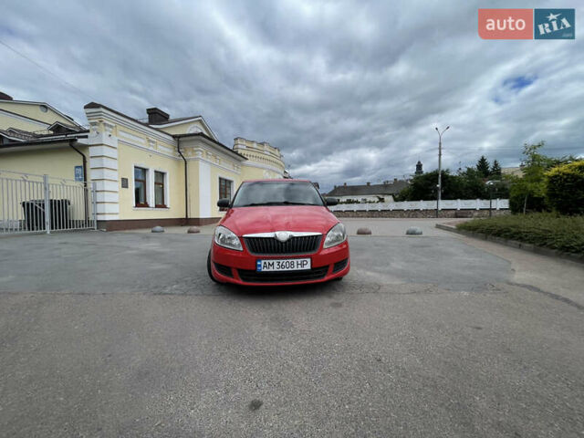 Червоний Шкода Фабія, об'ємом двигуна 1.39 л та пробігом 263 тис. км за 3600 $, фото 1 на Automoto.ua