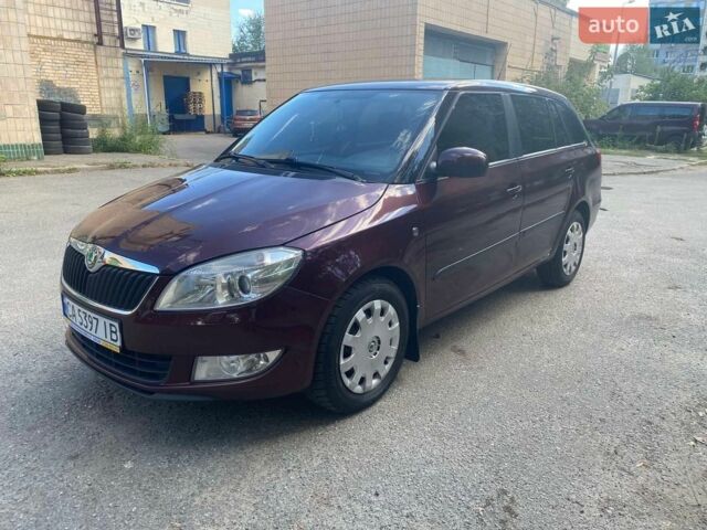 Червоний Шкода Фабія, об'ємом двигуна 1.6 л та пробігом 280 тис. км за 5800 $, фото 1 на Automoto.ua
