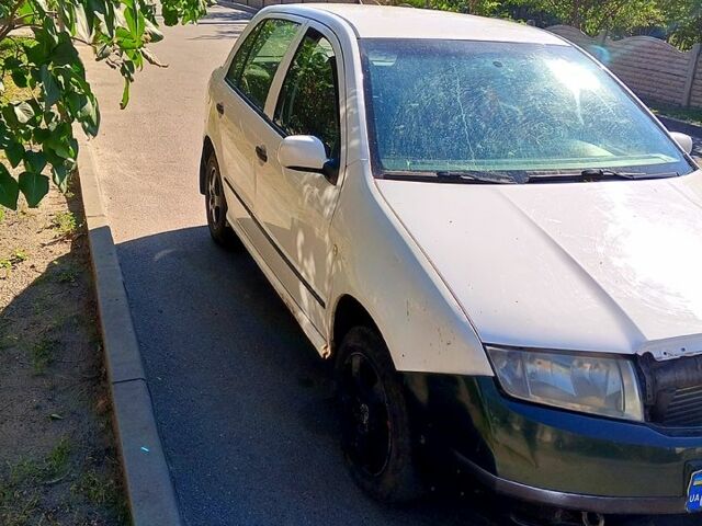 Шкода Фабія, об'ємом двигуна 1.4 л та пробігом 200 тис. км за 1800 $, фото 1 на Automoto.ua