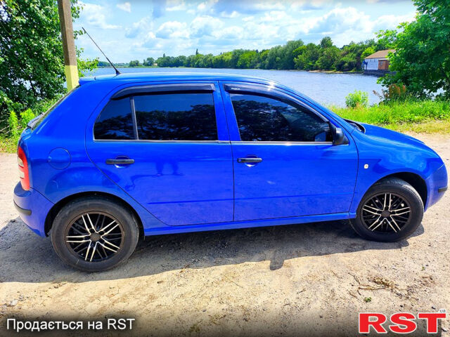 Шкода Фабия, объемом двигателя 1.2 л и пробегом 192 тыс. км за 3200 $, фото 1 на Automoto.ua