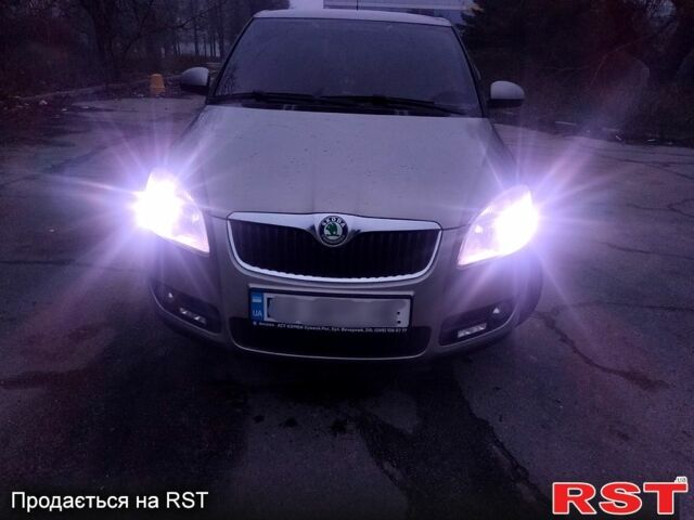 Шкода Фабія, об'ємом двигуна 1.2 л та пробігом 247 тис. км за 4600 $, фото 1 на Automoto.ua