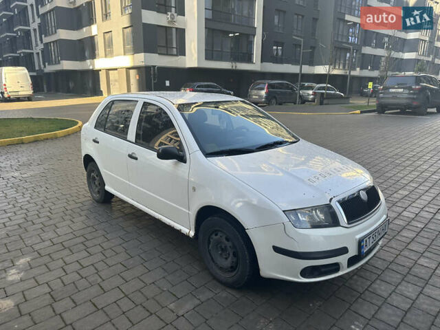 Шкода Фабия, объемом двигателя 1.2 л и пробегом 353 тыс. км за 2300 $, фото 1 на Automoto.ua