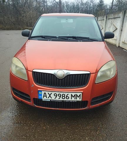 Шкода Фабия, объемом двигателя 1.2 л и пробегом 289 тыс. км за 4500 $, фото 1 на Automoto.ua