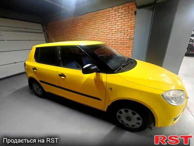 Шкода Фабия, объемом двигателя 1.2 л и пробегом 231 тыс. км за 3990 $, фото 1 на Automoto.ua