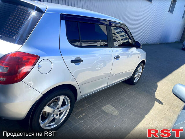 Шкода Фабия, объемом двигателя 1.2 л и пробегом 255 тыс. км за 5750 $, фото 1 на Automoto.ua