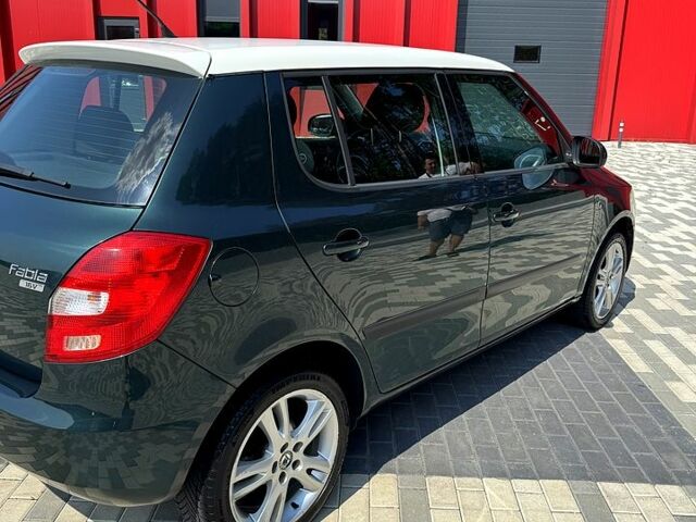 Шкода Фабия, объемом двигателя 1.4 л и пробегом 242 тыс. км за 5600 $, фото 1 на Automoto.ua