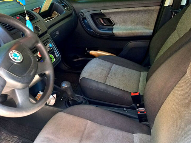 Шкода Фабия, объемом двигателя 1.6 л и пробегом 211 тыс. км за 5500 $, фото 1 на Automoto.ua