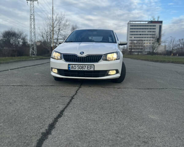 Шкода Фабия, объемом двигателя 1.4 л и пробегом 212 тыс. км за 7600 $, фото 1 на Automoto.ua