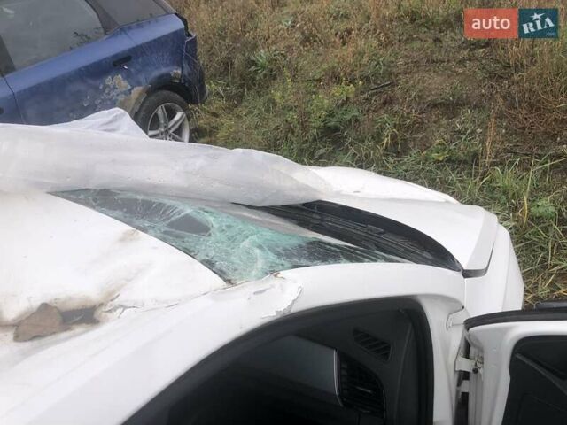 Шкода Фабия, объемом двигателя 1 л и пробегом 238 тыс. км за 2600 $, фото 1 на Automoto.ua