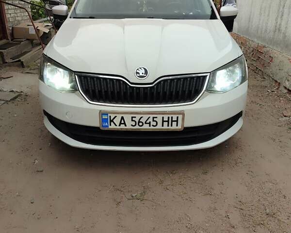 Шкода Фабия, объемом двигателя 1.2 л и пробегом 175 тыс. км за 6100 $, фото 1 на Automoto.ua