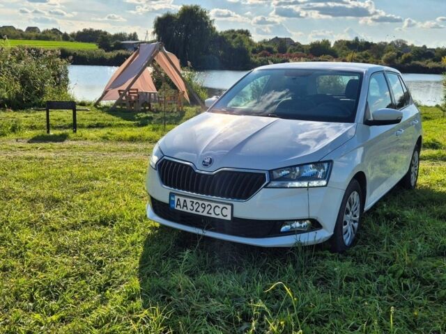Шкода Фабия, объемом двигателя 1 л и пробегом 103 тыс. км за 8700 $, фото 1 на Automoto.ua