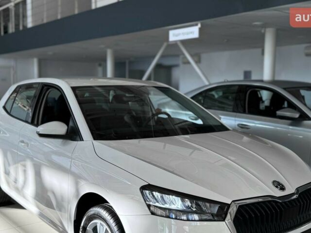 Шкода Фабия, объемом двигателя 1.5 л и пробегом 0 тыс. км за 24194 $, фото 1 на Automoto.ua