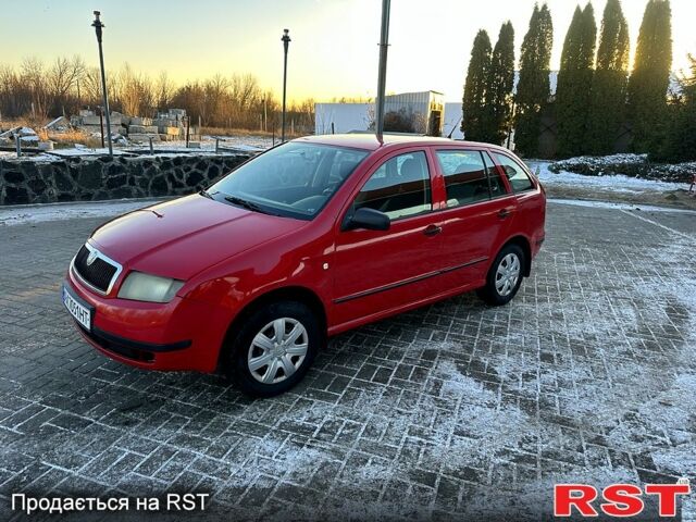 Шкода Фабия, объемом двигателя 1.2 л и пробегом 200 тыс. км за 3300 $, фото 1 на Automoto.ua