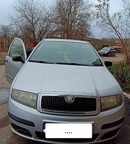 Шкода Фабия, объемом двигателя 12 л и пробегом 188 тыс. км за 3800 $, фото 1 на Automoto.ua