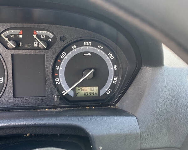 Шкода Фабія, об'ємом двигуна 1.4 л та пробігом 226 тис. км за 4354 $, фото 1 на Automoto.ua