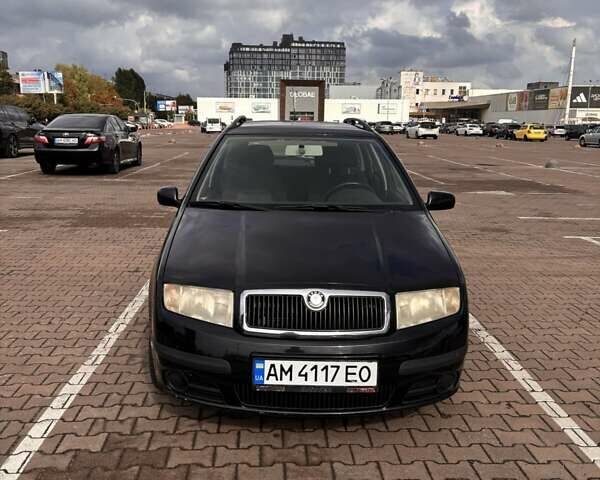 Шкода Фабия, объемом двигателя 1.39 л и пробегом 227 тыс. км за 4300 $, фото 1 на Automoto.ua