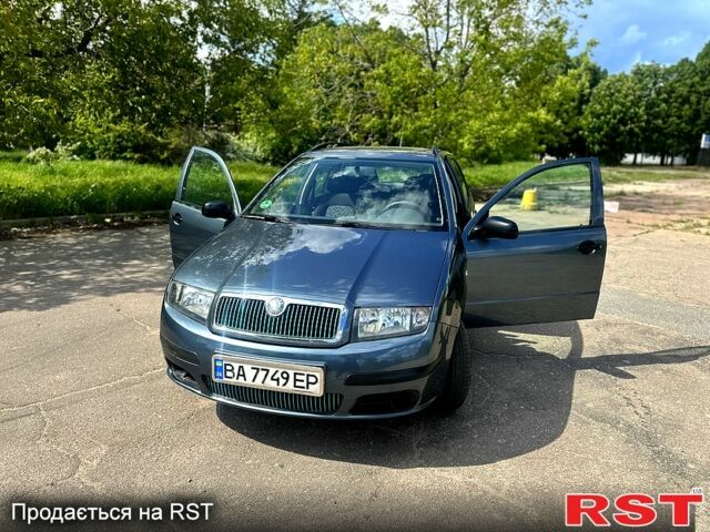 Шкода Фабия, объемом двигателя 1.2 л и пробегом 180 тыс. км за 3200 $, фото 1 на Automoto.ua