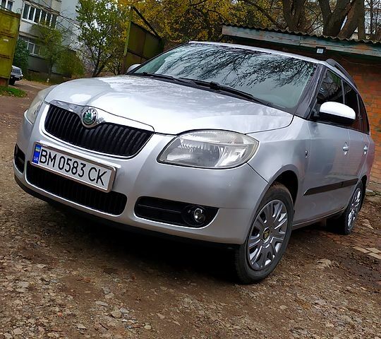 Шкода Фабия, объемом двигателя 1.9 л и пробегом 300 тыс. км за 5100 $, фото 1 на Automoto.ua