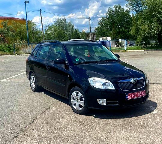 Шкода Фабия, объемом двигателя 1.4 л и пробегом 219 тыс. км за 6200 $, фото 1 на Automoto.ua