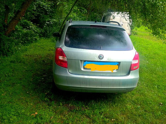 Шкода Фабия, объемом двигателя 1.2 л и пробегом 102 тыс. км за 2800 $, фото 1 на Automoto.ua