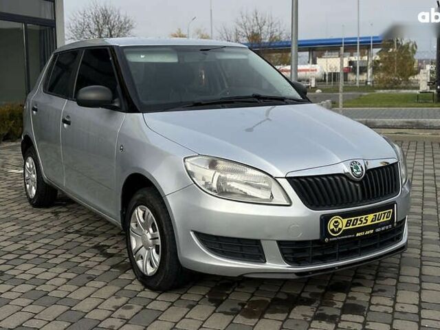 Шкода Фабия, объемом двигателя 1.6 л и пробегом 283 тыс. км за 5800 $, фото 1 на Automoto.ua