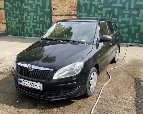 Шкода Фабия, объемом двигателя 1.2 л и пробегом 199 тыс. км за 5500 $, фото 1 на Automoto.ua