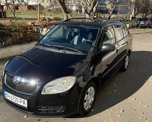 Шкода Фабия, объемом двигателя 1.2 л и пробегом 160 тыс. км за 5300 $, фото 1 на Automoto.ua