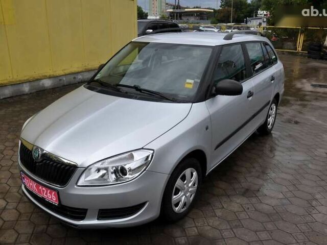 Шкода Фабия, объемом двигателя 1.2 л и пробегом 161 тыс. км за 5400 $, фото 1 на Automoto.ua